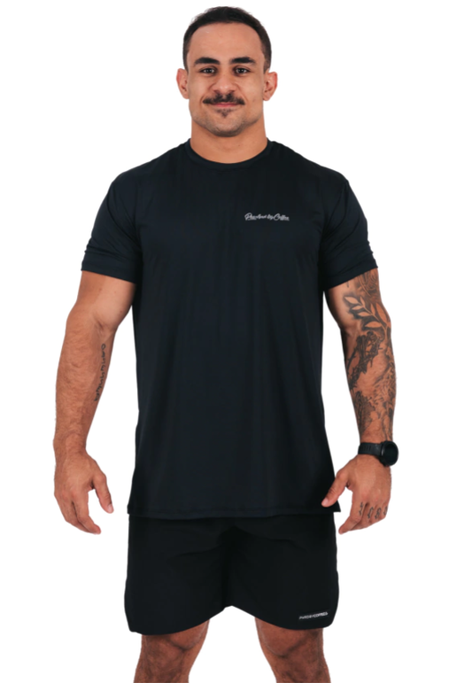 Camiseta Masc Airflex Preto c/ Assinatura Prata