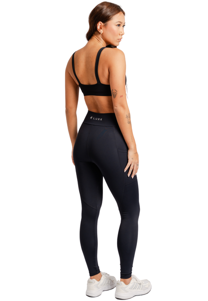 Calça Legging c/ Bolso Lateral Preta Lurk
